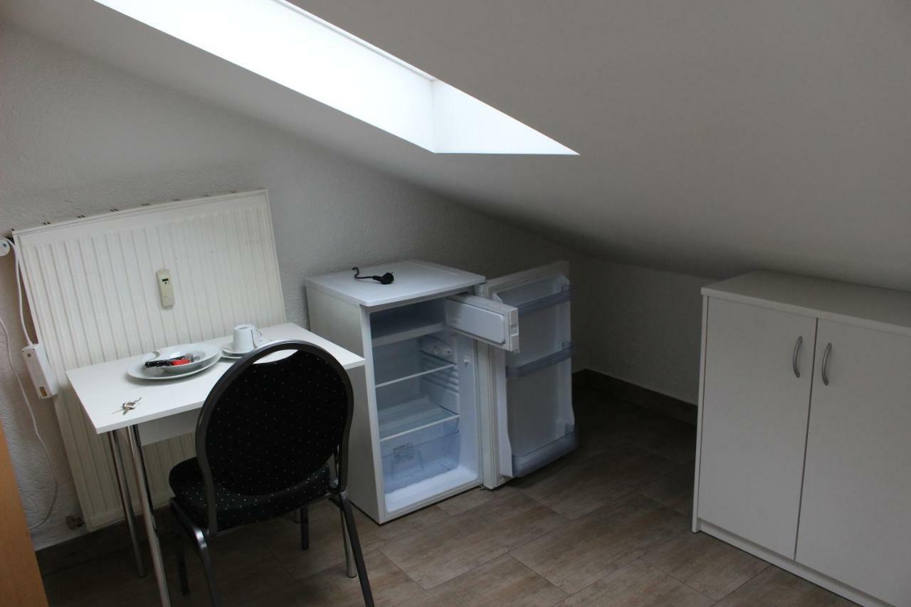 Zv-Scholtz Gaestehaus Neuoetting Simbacher Strasse 7 Luaran gambar