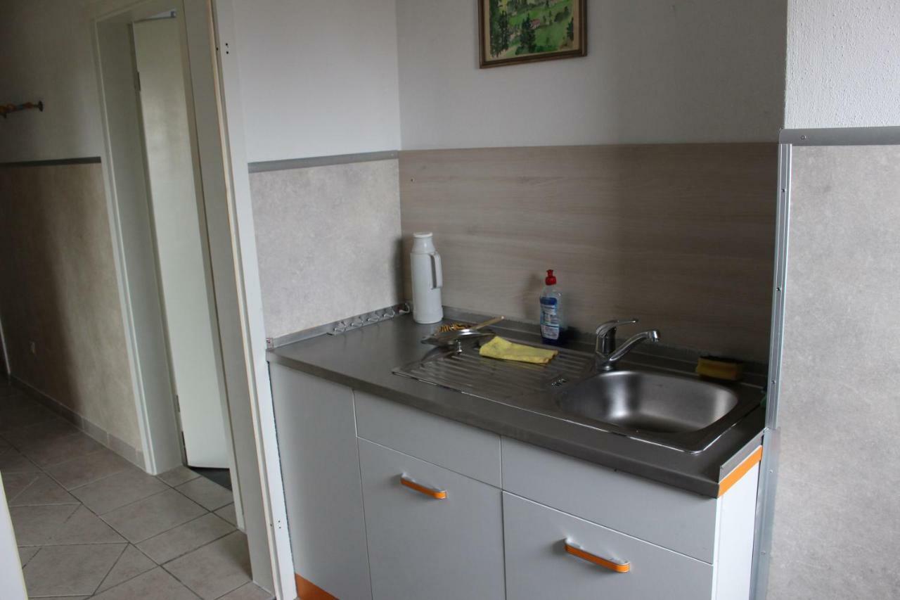Zv-Scholtz Gaestehaus Neuoetting Simbacher Strasse 7 Luaran gambar