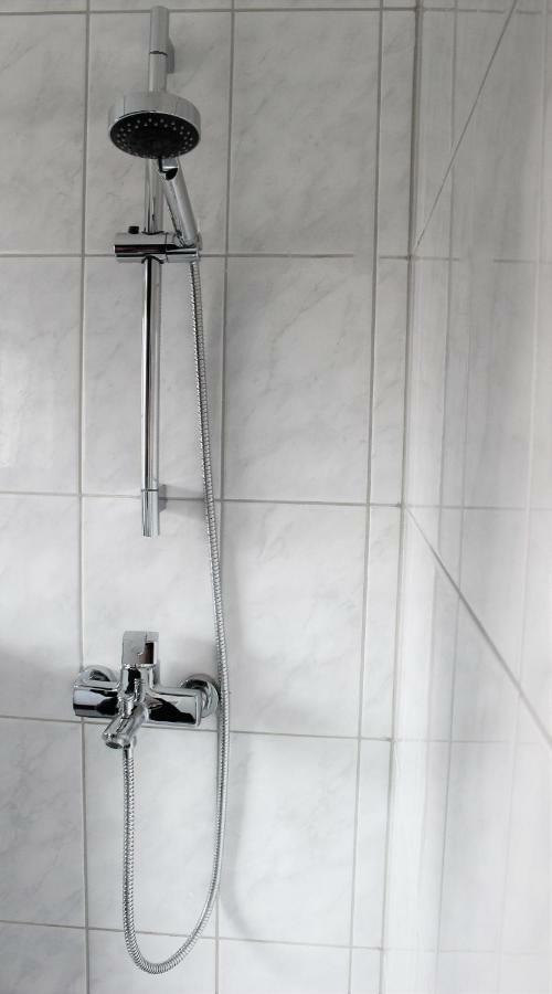Zv-Scholtz Gaestehaus Neuoetting Simbacher Strasse 7 Luaran gambar